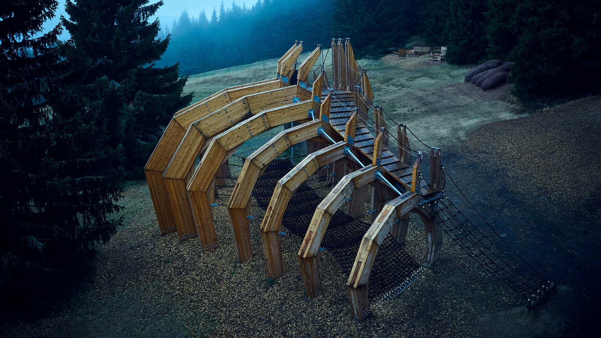 PlaYgrOuND is sCUlPTuRE
